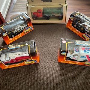 Collectives Mini Die Cast Street Machine Cars NWT